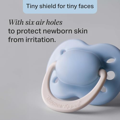 Image of Tommee Tippee Ultimate Fit Newborn Pacifier, 0-2 Months, Pack of 4