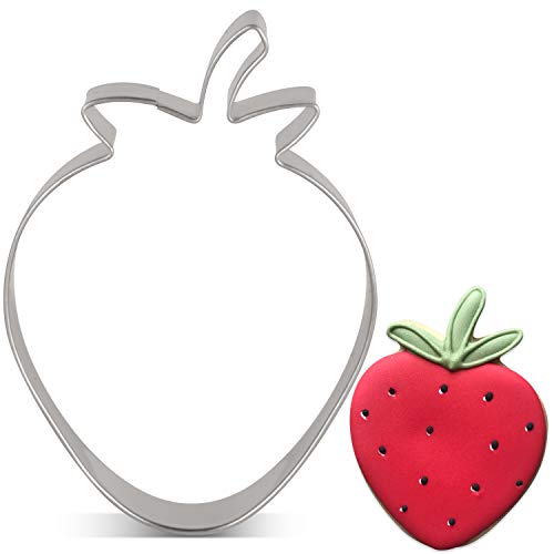 LILIAO Strawberry Cookie Cutter - 26 x 35 inches - Stainless Steel