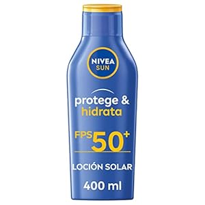 NIVEA SUN Protege & Hidrata Leche Solar FP50+ (1 x 400 ml), protector solar hidratante y resistente al agua con protección UVA/UVB, protección solar muy alta