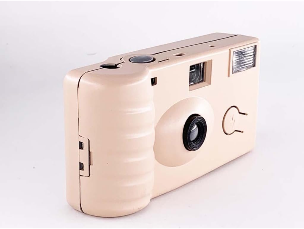 Fixed Focus Film Camera with 17 Shots Single Use Once Take Pictures Tool Disposable Camera for Parties and Adventures