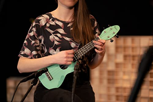 Ortega Guitars Ukulélé Soprano vert – Keiki K2 – Kit de démarrage incluant Accordeur, Courroie, 5 Médiators Medium et… - Les Beatles, Paul McCartney, John Lennon, RIngo Starr, George Harrison Ortega Guitars Ukulélé Soprano vert - Keiki K2 - Kit de démarrage incluant Accordeur, Courroie, 5 Médiators Medium et… – Image 7