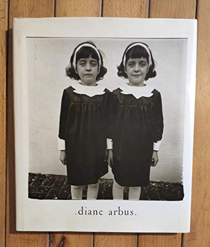 Diane Arbus: An Aperture Monograph B002JBTVF8 Book Cover