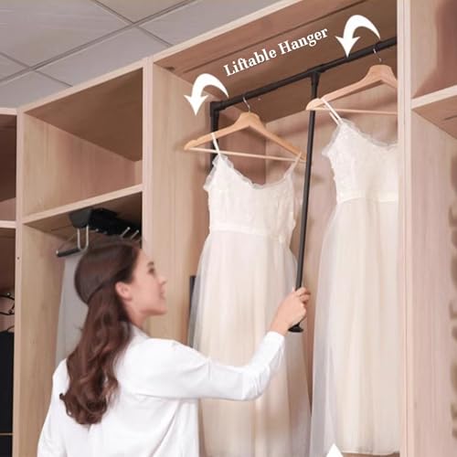 Tringle de placard réglable pour optimiser un dressing haut sans effort