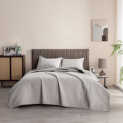 Great Bay Home 3-Piece Detailed Channel Stitch Quilt Set With Shams. All Season Bedspread Quilt Set, Alicia Collection (Full/Queen, Light Gray) #TOP4