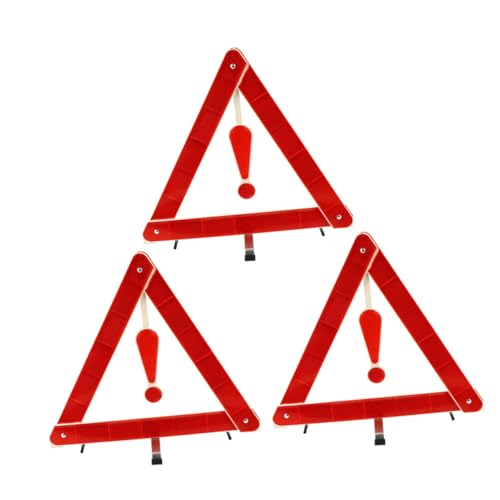 Panneau avertissement voiture et triangle de signalisation réfléchissant