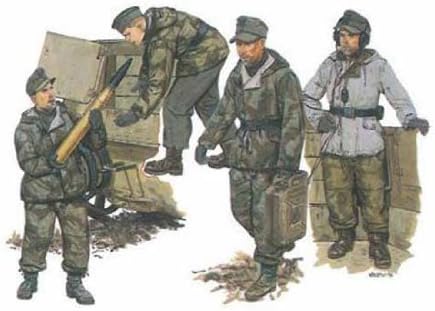 6016 1/35 German Self-Propelled Gun Crew (4)