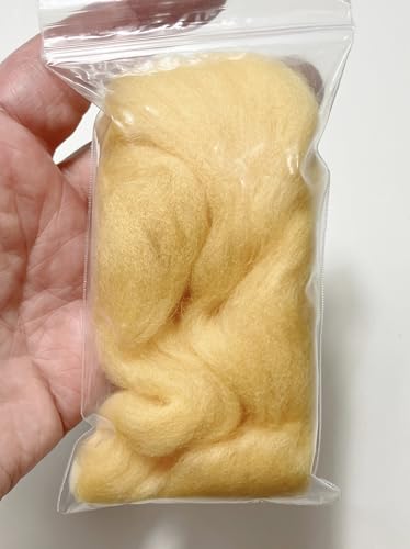 HR026-005 MOREZMORE Wool Roving for Needle Felting 5g Vanilla Yellow Merino 100% Wool Fine Grade