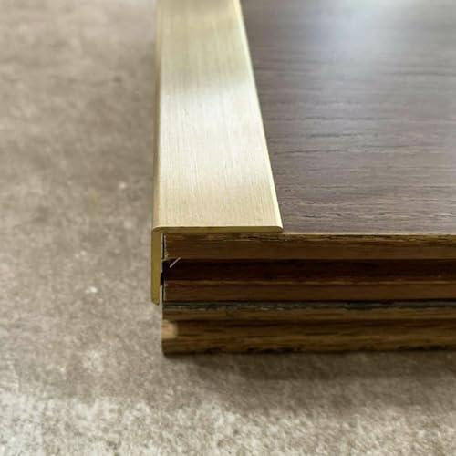 Protector de borde de latón antideslizante y seguro para peldaños de madera 2