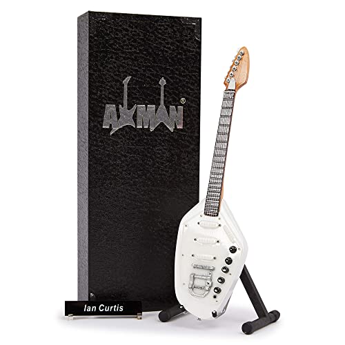 Ian Curtis – Réplique de guitare miniature – Cadeaux musicaux – Fait à la main – Échelle 1/4 – Comprend une boîte de… - Les Beatles, Paul McCartney, John Lennon, RIngo Starr, George Harrison Ian Curtis – Réplique de guitare miniature – Cadeaux musicaux – Fait à la main – Échelle 1/4 – Comprend une boîte de…