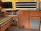 Revell Nice Price Modellbausatz I VW T2 Camper I Maßstab 1:24 I 112 Teile I Für Kinder und Erwachsene ab 10 Jahren I Oldtimer Modellbausatz zum selber nachbauen I Authentisch und Detailreich