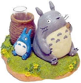 Amazon ジブリがいっぱい 一輪挿し ひとやすみ ジブリの代表アニメ となりのトトロ トトロ達がみーんな仲良く一休み とっても可愛いですね おもちゃ雑貨 おもちゃ