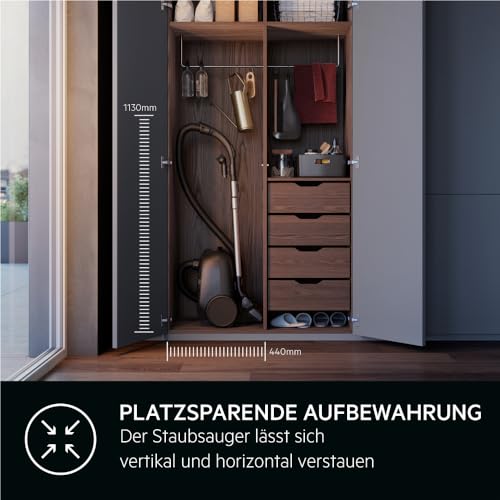 AEG CLEAN 6000 Staubsauger mit Beutel, Hohe Saugleistung, inkl. Zusatzdüsen, 50% Recyclingkunststoff, Ideal für Haustierbesitzer, Reinigen von Polstern, 12 m Kabel, 850 W, Blau, AB61C2DB