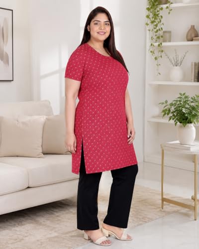 Image of In Love Women's All-Over Printed Cotton Plus Size Longline T-Shirt with Pockets