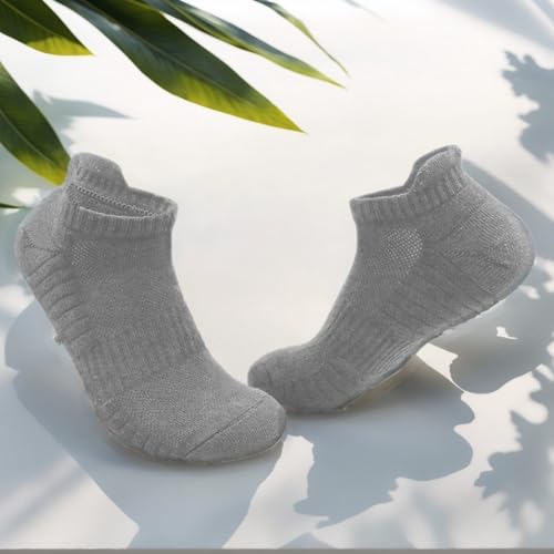 Men's Sports Socks Sweat Absorbent Breathable Cotton Socks Running Socks Solid Color Short Basketball Socks4