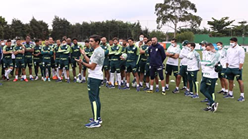 Cabeça Fria, Coração Quente: Uma viagem pelos bastidores da equipa técnica: segredos, reflexões e mé