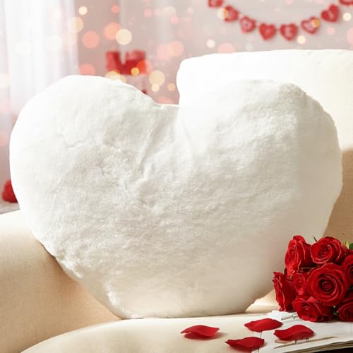 Yhoelata Coussin Coeur Klein, Coussin en Forme de Coeur Blanc, Oreiller Cœur Coussins Décoratif en Peluche, Coussins Décoration Canapé, Deco Chambre Ado Fille, 26x36...