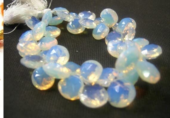 Opal de feu facettée en cœur de 11-12mm pour créer vos propres bijoux d'été bohèmes