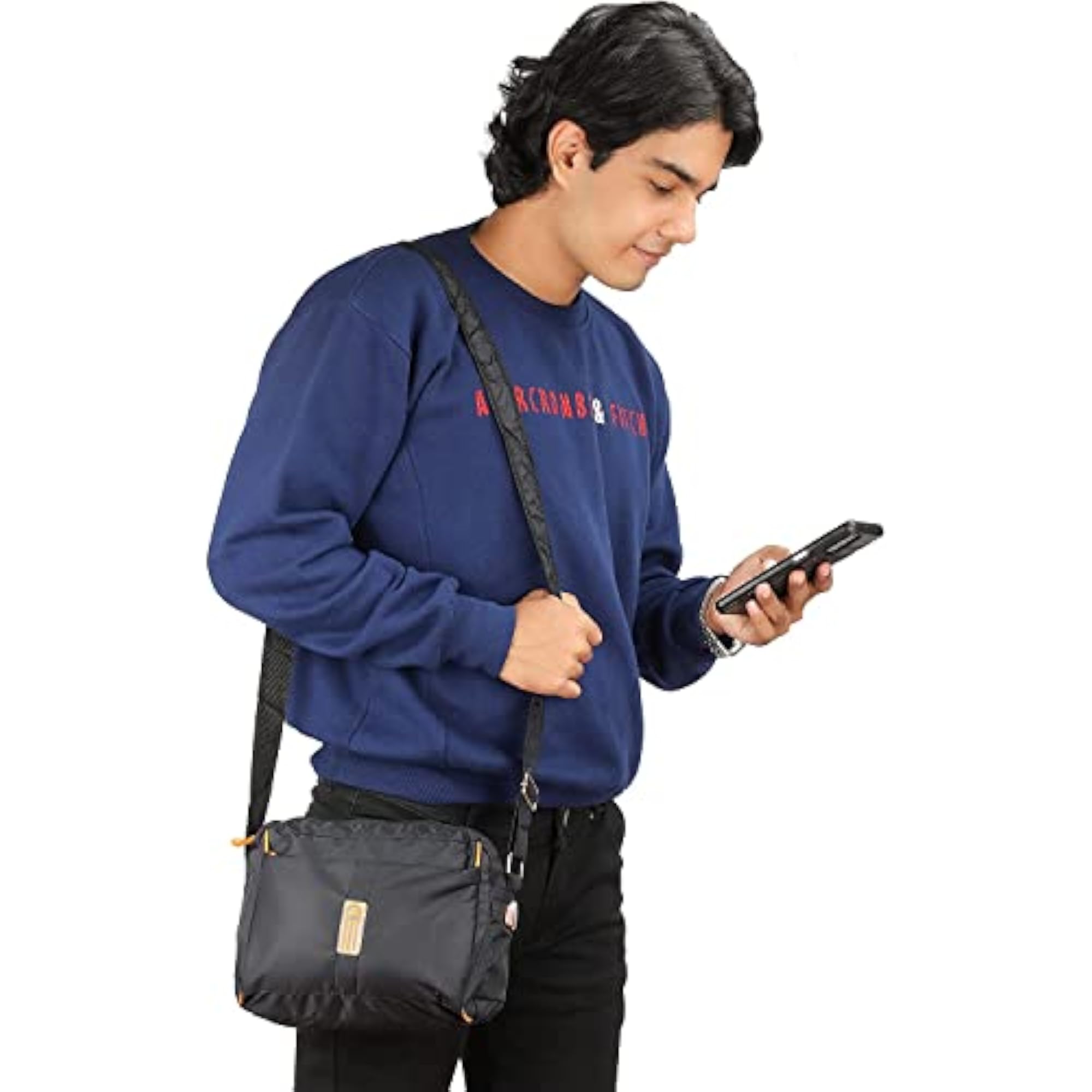 Unisex One-Shoulder Messenger Chest Bag in Black