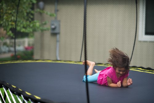 Springfree trampoline Moyen Ovale 2,4 x 3,4m Avec Filet de sécurité – Image 4