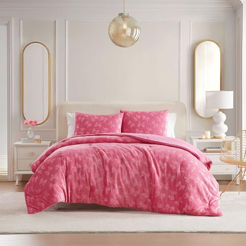 Betsey Johnson - Queen Comforter Set Lightweight & Soft Plush Bedding with for Year Round Comfort 3 Piece Bed Set with Matching Pillowcases (Flirty Bows Pink)