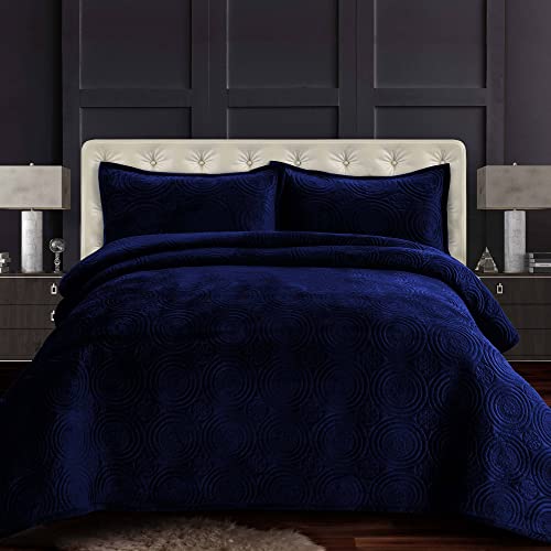 Tribeca Living Oversized Velvet Quilt Set