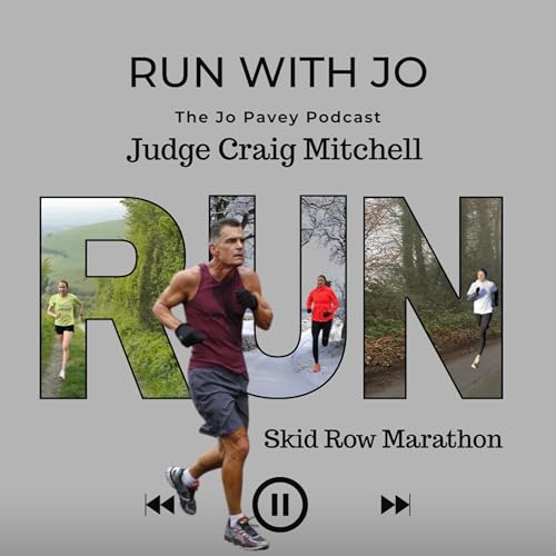 Jo Pavey chatting with Judge Craig Mitchell and Gabi from Skid Row Marathon