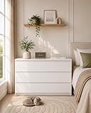 【Grand espace de rangement plus ordonné】 Cette commode chambre avec 3 grands tiroirs offre un espace pratique pour organiser vêtements, livres, jouets, accessoires et objets du quotidien. Les tiroirs coulissent en douceur pour une utilisation plus fluide au quotidien, tandis que la large surface supérieure permet de garder la pièce plus propre et mieux rangée