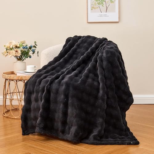 Wajade Kuscheldecke Flauschige Fleecedecke Winter Warme Plüschdecke Luxuriöse Kunstfelldecke Leicht Weiche Decke für Bett Couch 127cm x 153cm Black