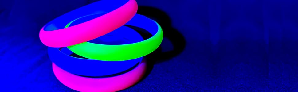 NEON NATION 4 Pack Thin 1/2 Inch Fluorescent Bright Neon Colored Matt Finish 80s Style Bangle Bracelets4