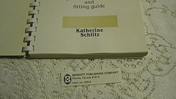 Paperback Fit for fashion: The complete pattern alteration and fitting guide Book