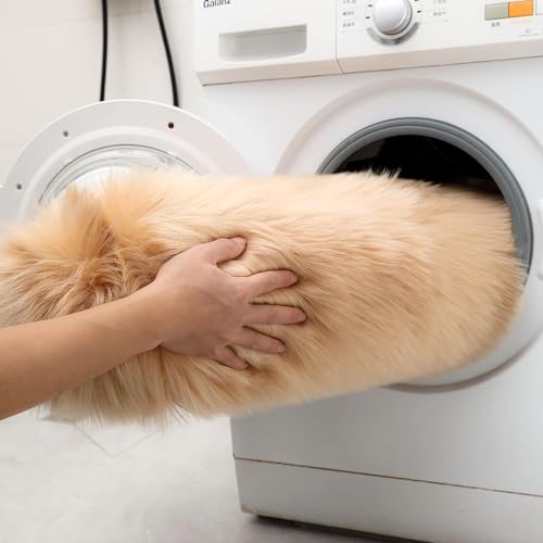 JXLOULAN Faux Lammfell Schaffell Teppich Hellbraun 40x60 cm, Weicher Flauschiger Teppich Wohnzimmer Deko, Longhair Fell Lammfellimitat Carpet für Stühle Sofa Schlafzimmer Kinderzimmer