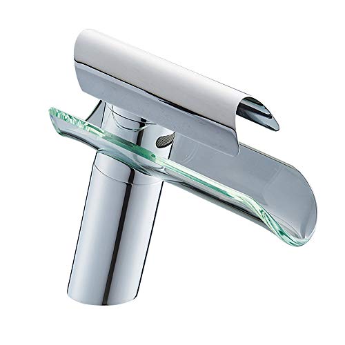 Robinet de baignoire cascade pour créer une ambiance spa moderne chez soi