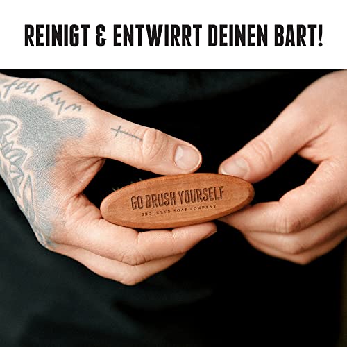 Bartbürste von Brooklyn Soap Company mit veganen Borsten