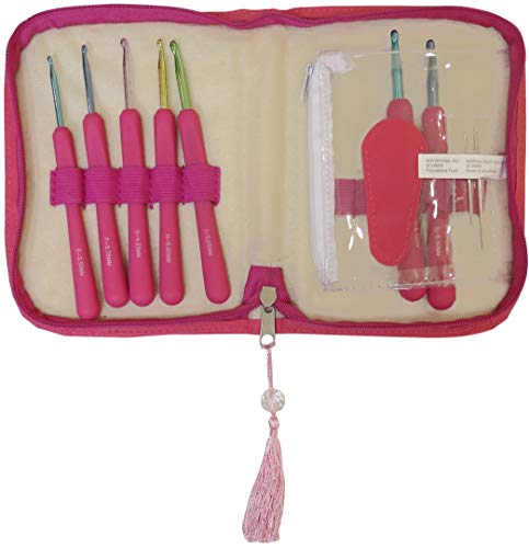 Boye Ergonomic Hook and Yarn Needle Set and Crochet Supply Case
