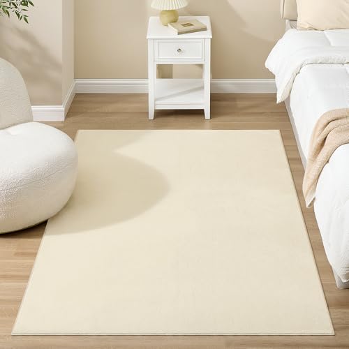 SONGMICS Alfombra, 120 x 170 cm, Alfombra Antideslizante, Decoración del Hogar, para Salón, Dormitorio, Lavable a Máquina, Estilo Moderno, Beige Capuchino TAR012LZ02
