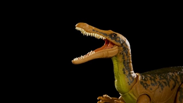 Amazon.com: Mattel Jurassic World Chaos Theory Gigantic Trackers