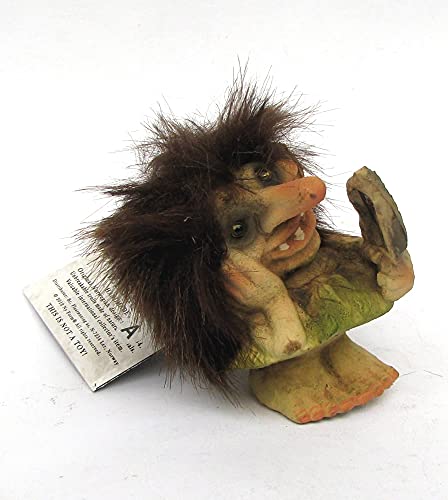 Unbreakable Trolls fatte di materiali naturali