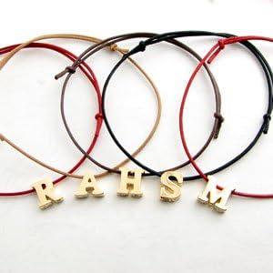 Amazon ブレスレット イニシャルチャーム付き カラフル ポップな紐ブレスレット ミサンガみたいなブレスレット Klb アルファベット種類 M ひもカラー ブラック ブレスレット 通販