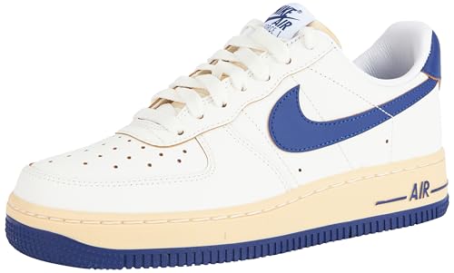 Nike Women's Air Force 1 '07 Trainers