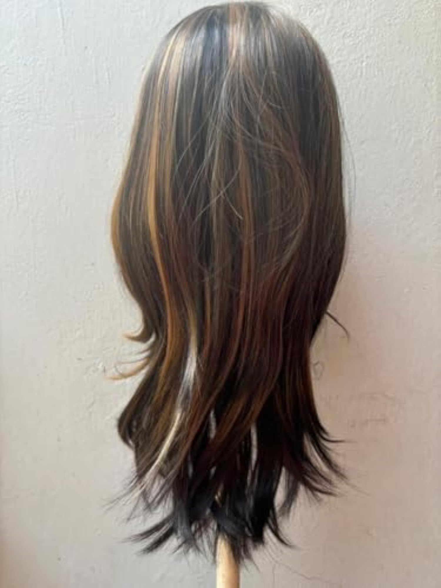Women's 24 Inch Long Wavy Synthetic Wig
