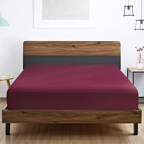 FreshCulture King Fitted Sheet 2 Pack - Hotel Quality - Ultra Soft & Breathable - Brushed Microfiber - Deep Pocket - Cooling Fitted Sheets for King Size Bed (Burgundy)