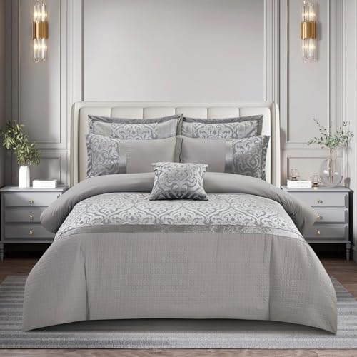 Image of Luxury Velvet Jacquard Duvet Cover Set – 3 Piece Quilt Bedding with Pillowcases, Elegant Damask Pattern, Soft Microfiber Back, Machine Washable, Premium Bedroom Decor (Silver, King)