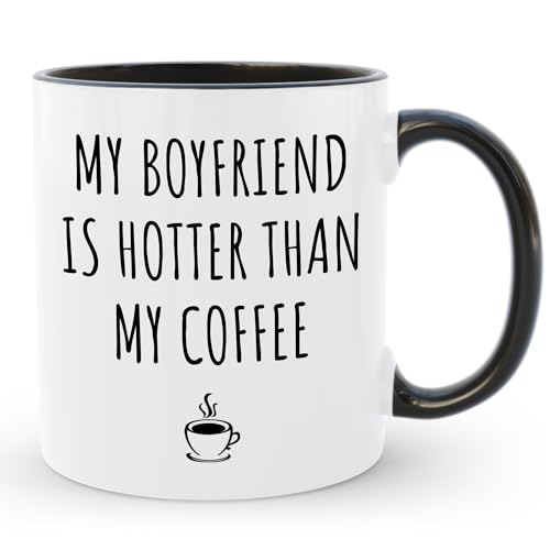 Giftbees Taza de café con texto en inglés «My Boyfriend is Hotter Than My Coffee», regalo único de cumpleaños, aniversario, Navidad, taza de té de cerámica de 325 ml, regalo divertido para novia de