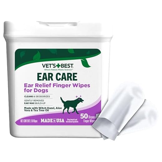 Vet's Best Ear Relief Finger Wipes | Ear Cleansing Finger Wipes for Dogs | Sooths & Deodorizes | 50 Disposable Wipes