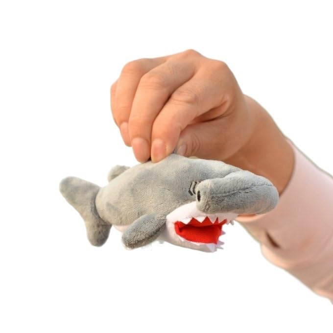 Requin en peluche aimanté pour égayer le frigo et fixer vos notes de cuisine