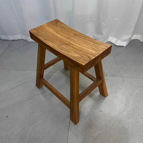 Banco de madera natural con soporte resistente y grano rústico premium