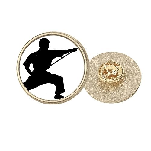 Broche ronde en métal doré Kung Fu au quotidien sur une veste ou un sac à dos