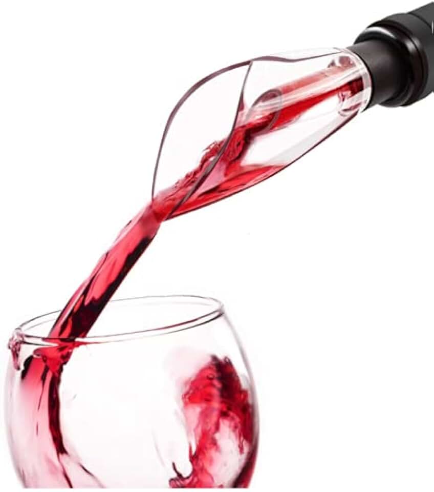 винодельный завод в геленджике. налить вино на белый паркет. бутилирование вина. год разлива вина. российское вино.