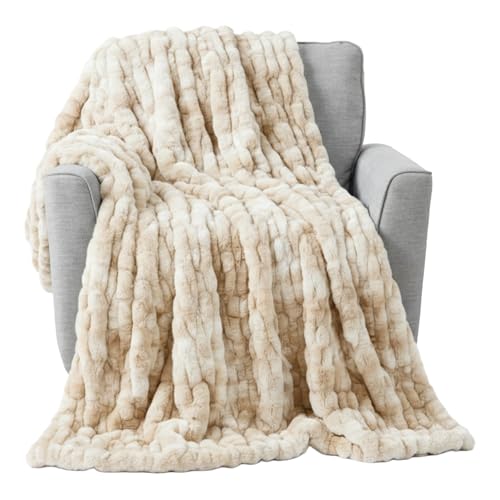 Lavish Home Oversized Ruched Faux Fur Blanket - 60x80-Inch Jacquard Faux Fur Queen-Size Throw for Sofas and Beds - Luxurious Bedding (Beige)