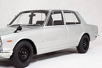 Amazon.co.jp: 1/18 Nissan Skyline 2000 GT-R (PGC10) / Silver
